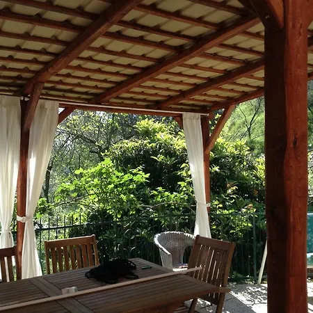 La Casa Al Mare Bed & Breakfast Celle Ligure